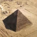 3-pyramids-giza